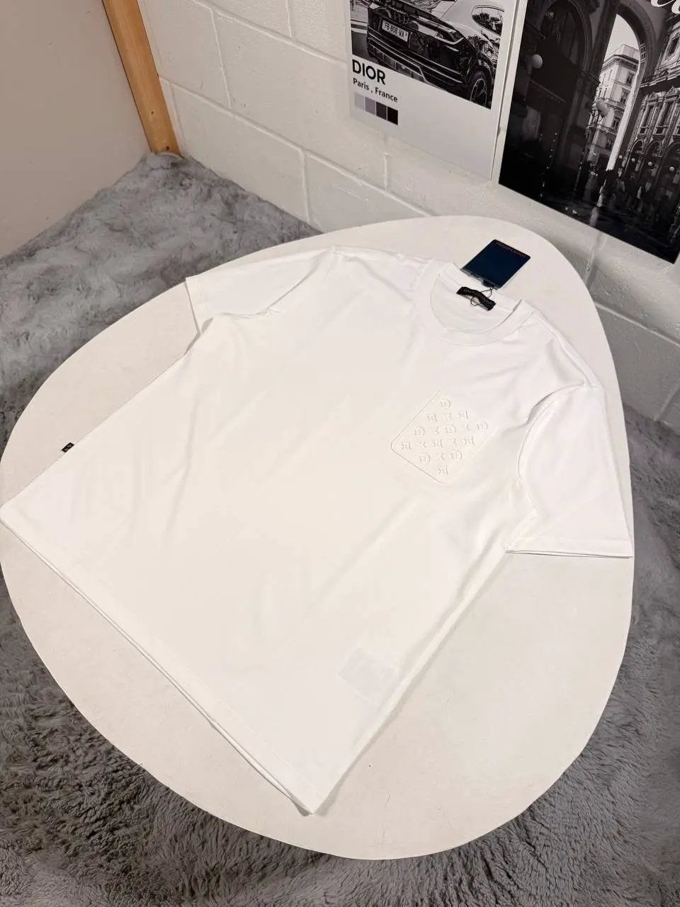 LVE MONOGRAM PATCH TSHIRT Stock supplier