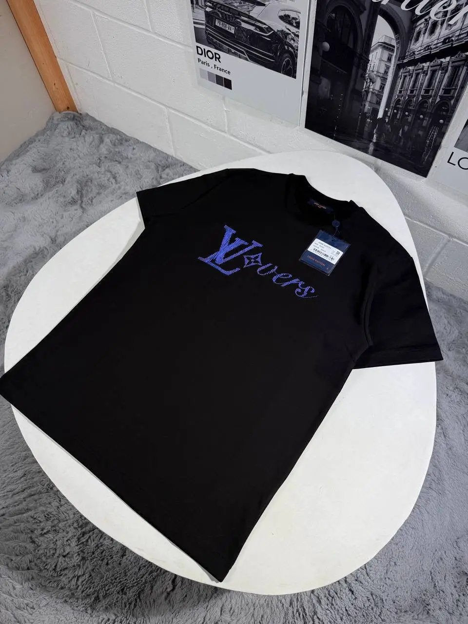 LVE SIGN TSHIRT by Stock supplier