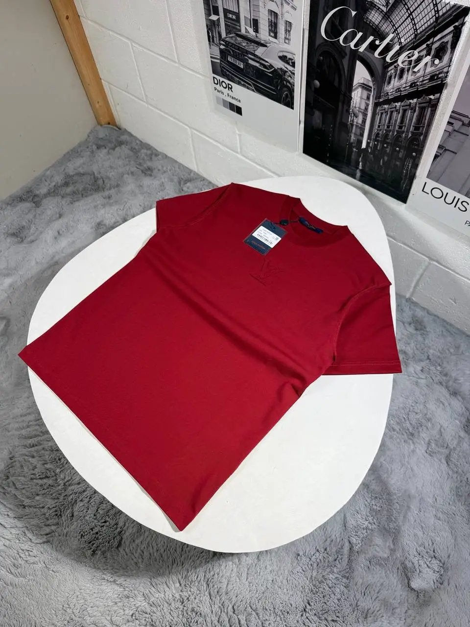 LVE LOGO TSHIRT MAROON by Stock supplier