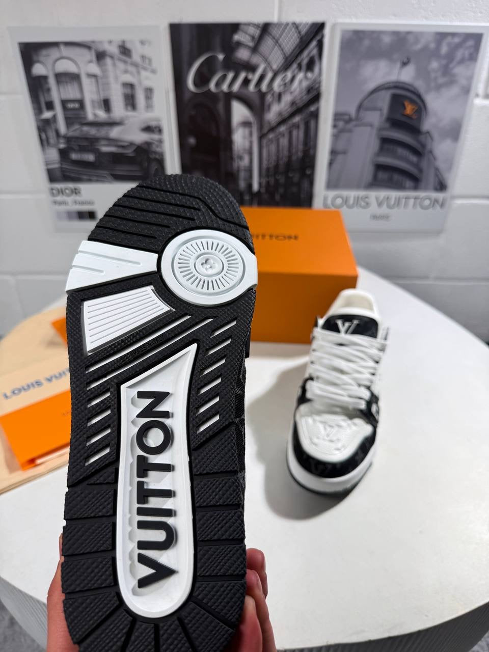 LVE TRAINERS BLACK&WHITE