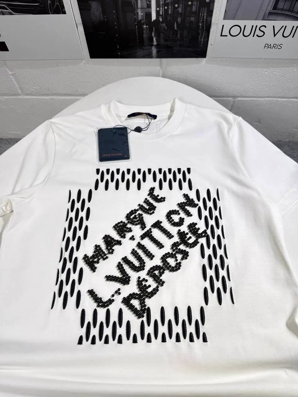 LVE SIGN TSHIRT by Stock supplier
