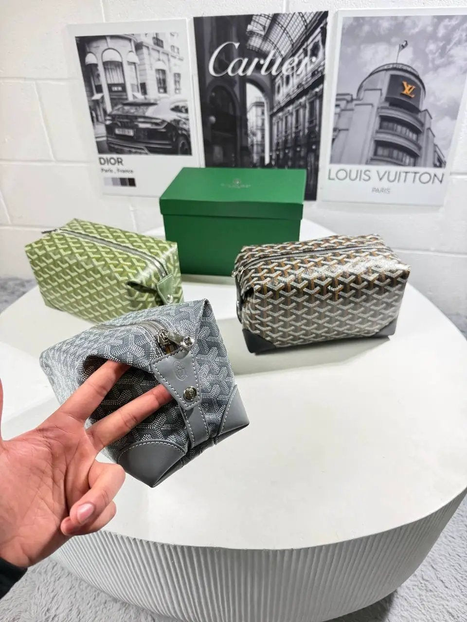 GY WASH BAG by Stock supplier