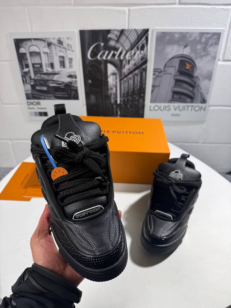 LVE SKATES BLACK