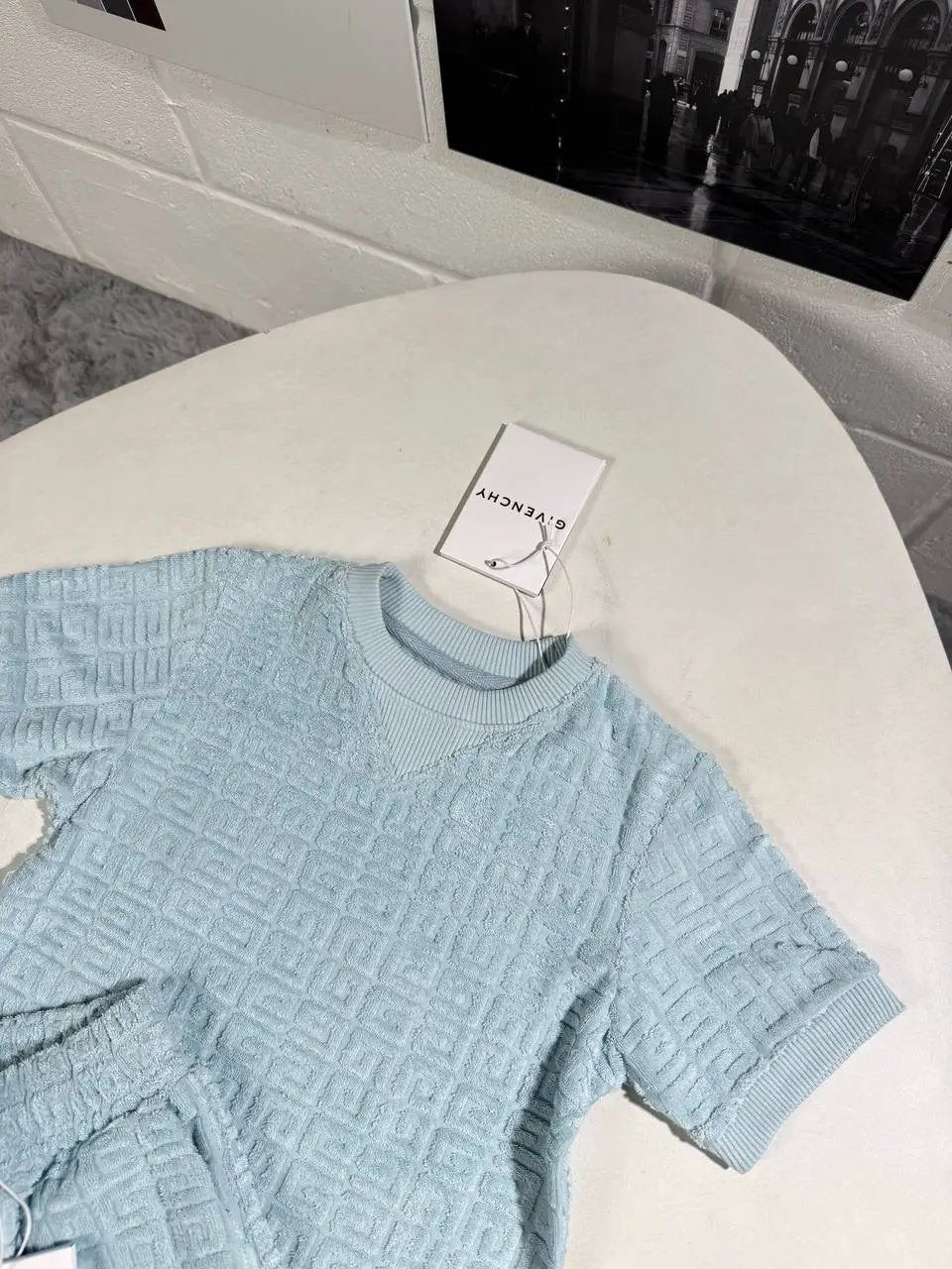 GVNCHY KIDS SHORTSET by Stock supplier