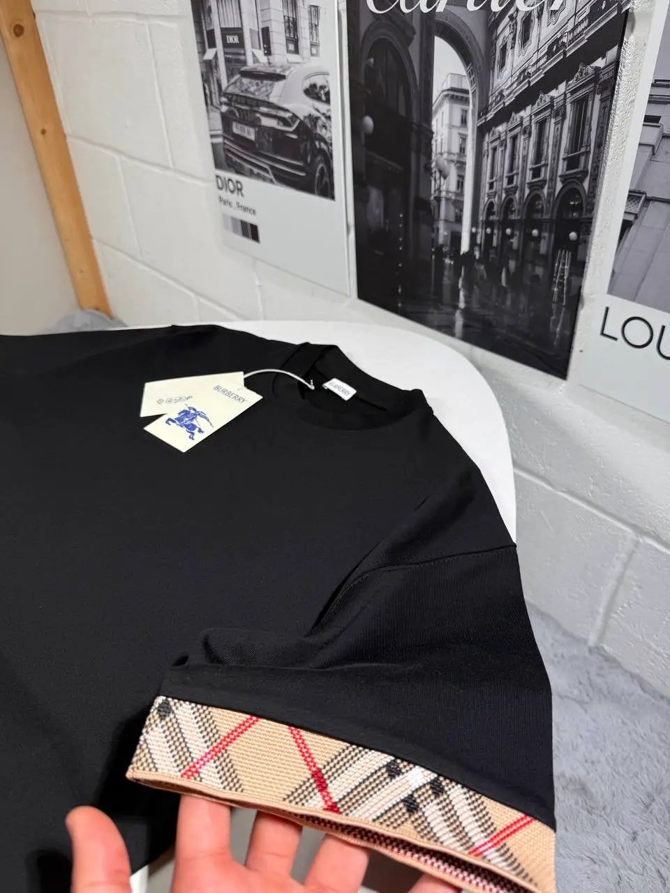 BURB T SHIRT by Stock supplier