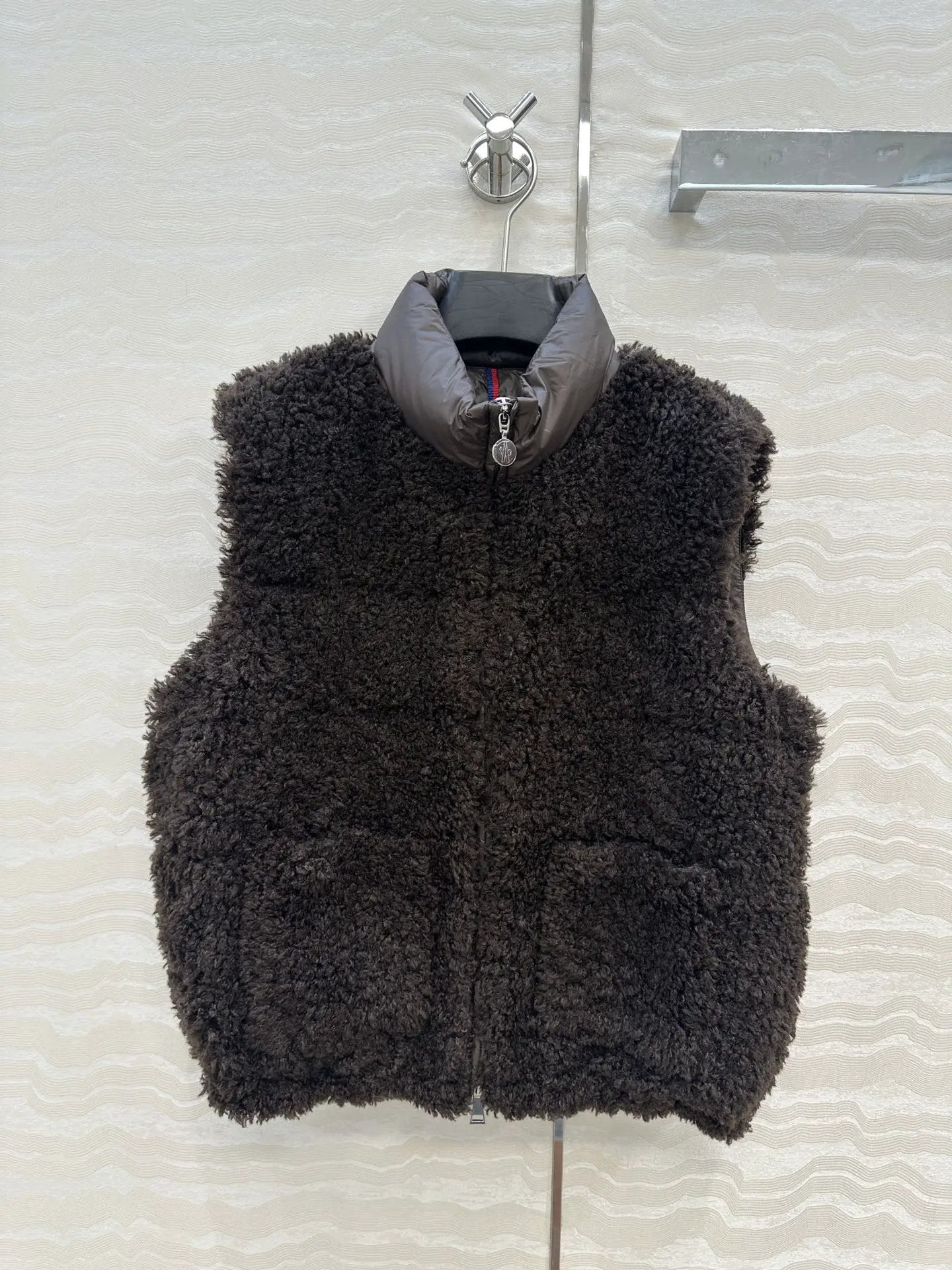 MNCLR GILET WOMEN (pre-order) by Stock supplier