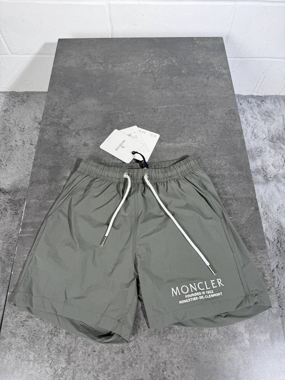 MNCLR LOGO PRINT SHORTS