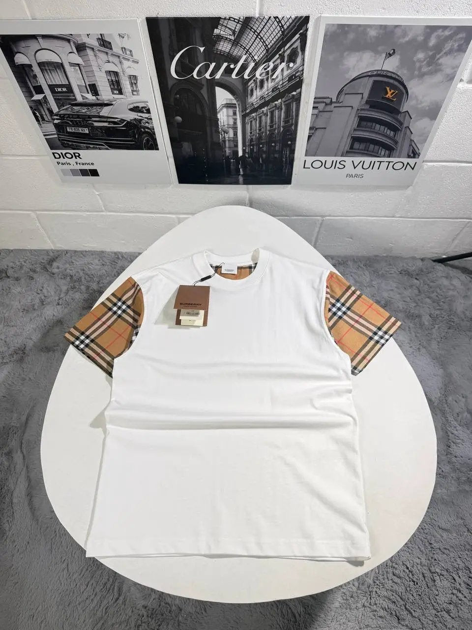 BURB T SHIRT by Stock supplier