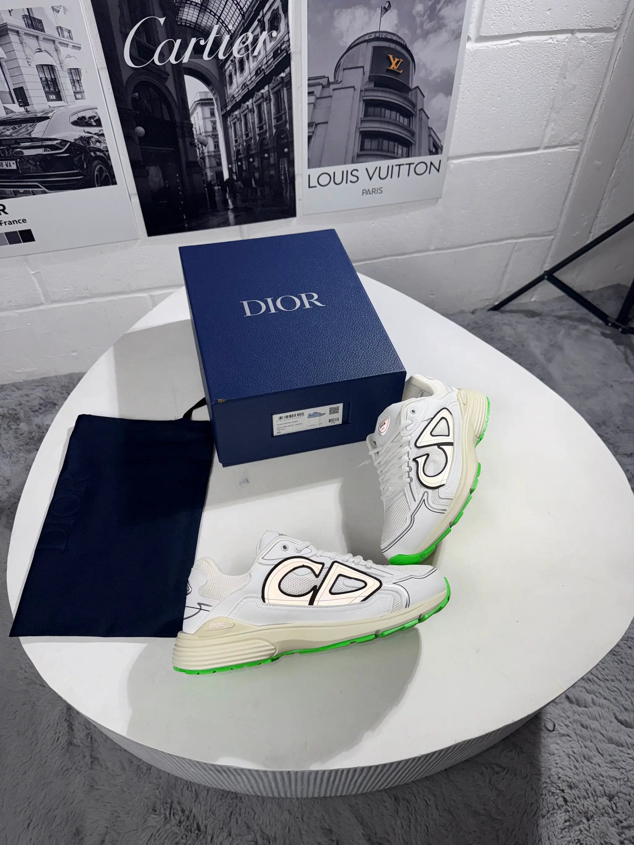 IOR B30 CREAM&NEON by Stock supplier