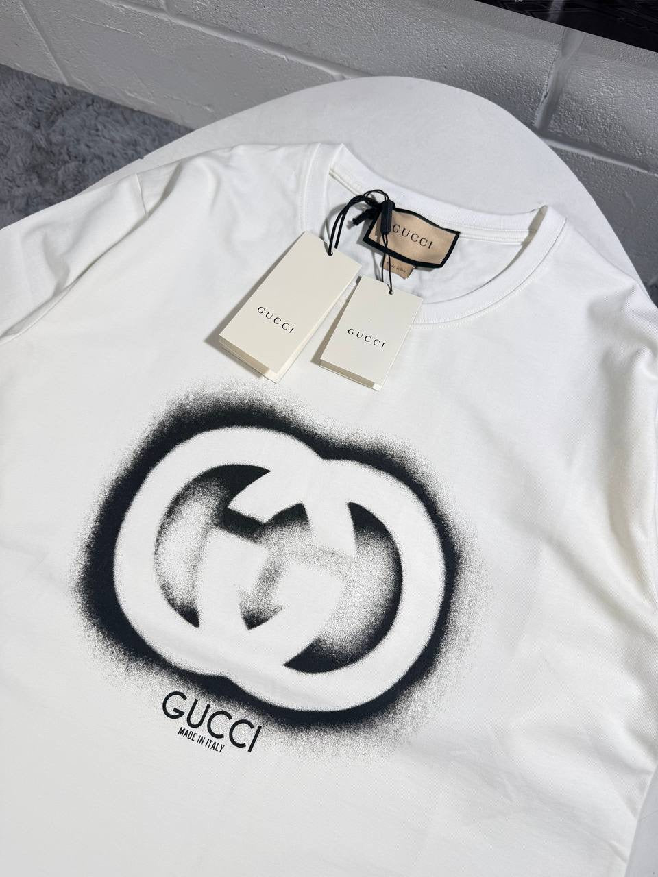 UCCI T SHIRT