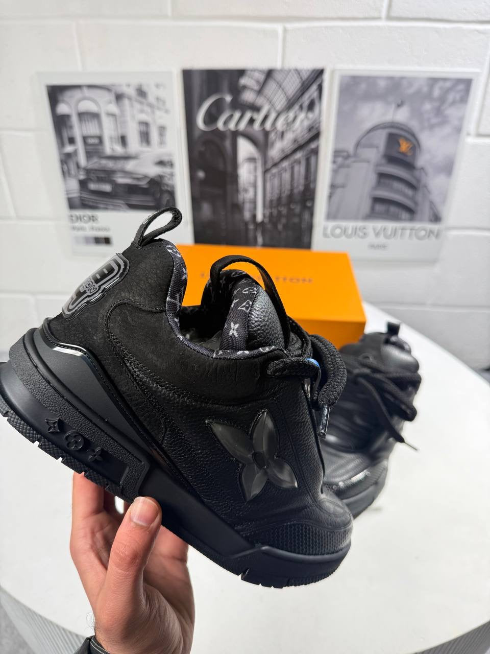 LVE FULL BLACK EDITION