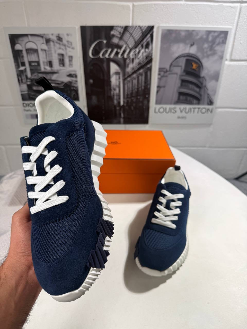 HRMS BOUNCE TRAINERS