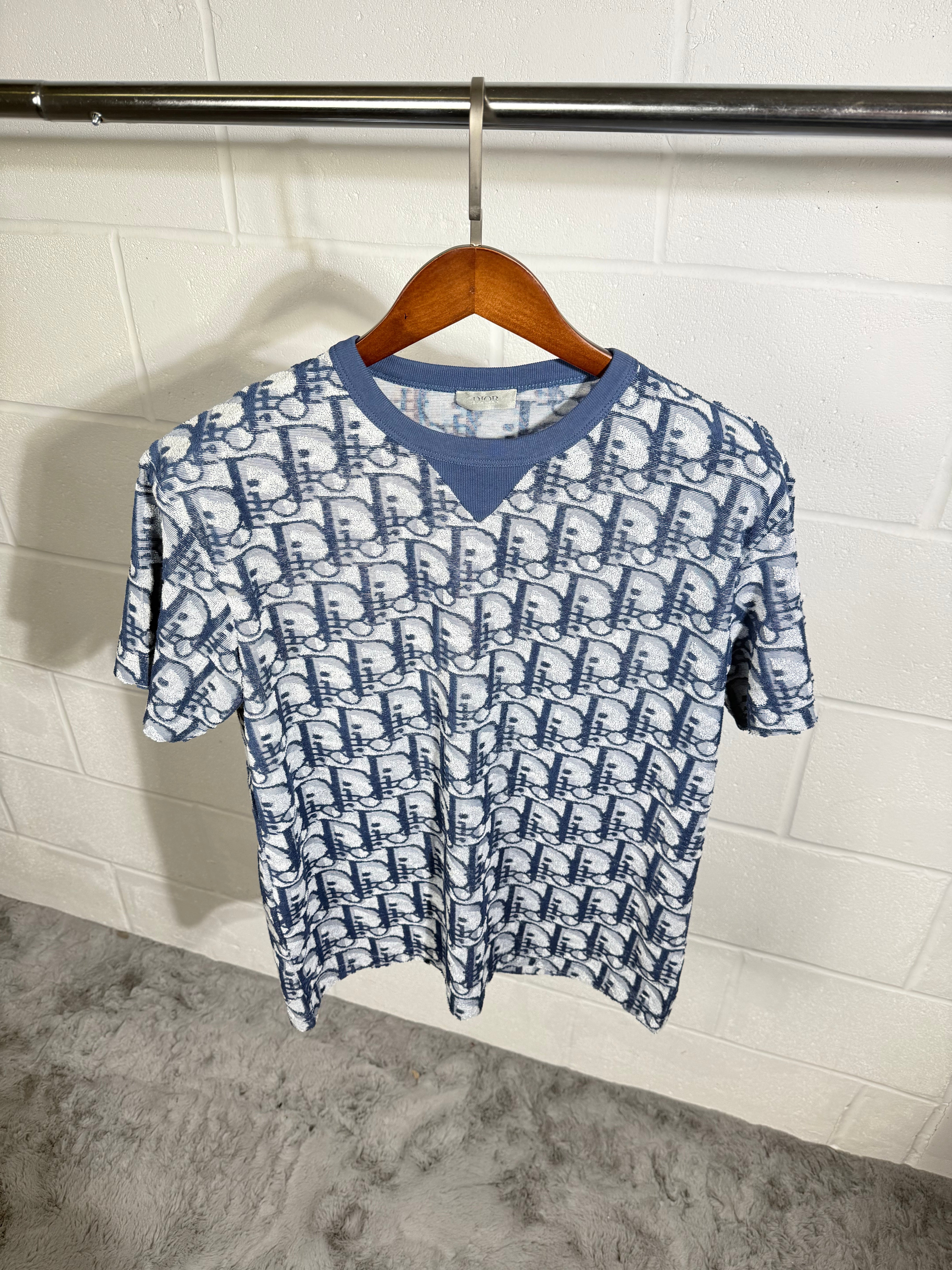 ior towel t shirt baby blue