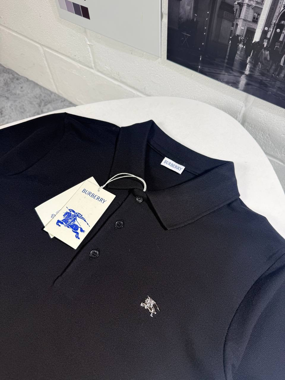 BURB METAL LOGO POLO