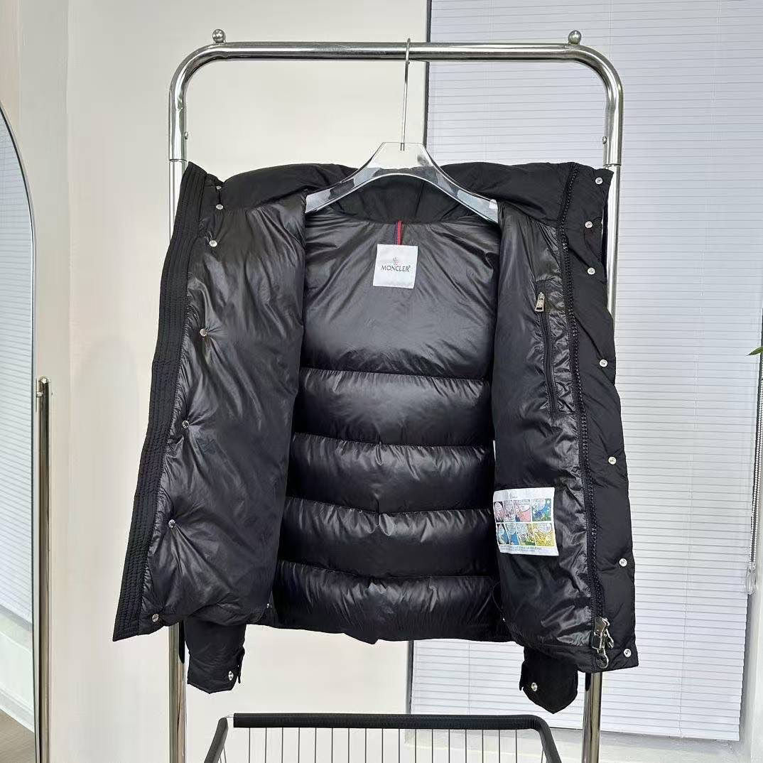 MNCLR PUFFER (pre-order)