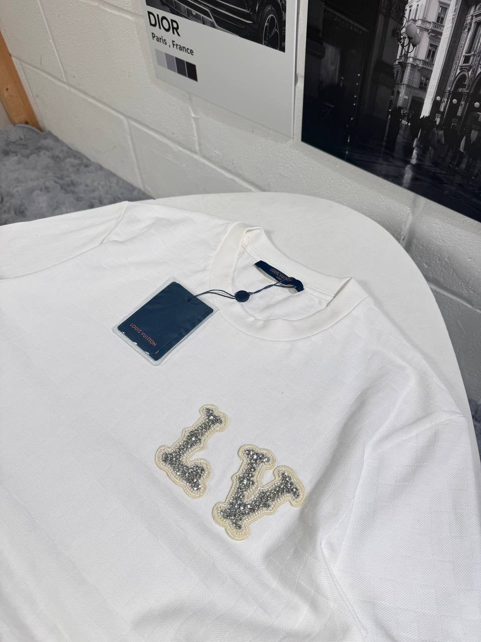 LVE CRYSTAL LOGO TSHIRT