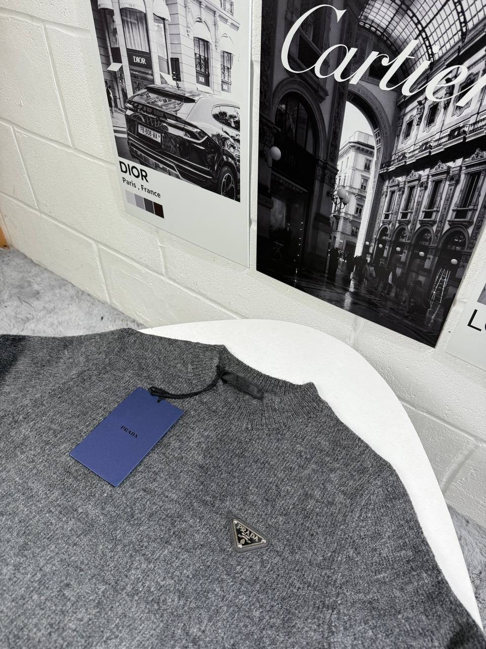 RADA CREWNECK SWEATER GREY