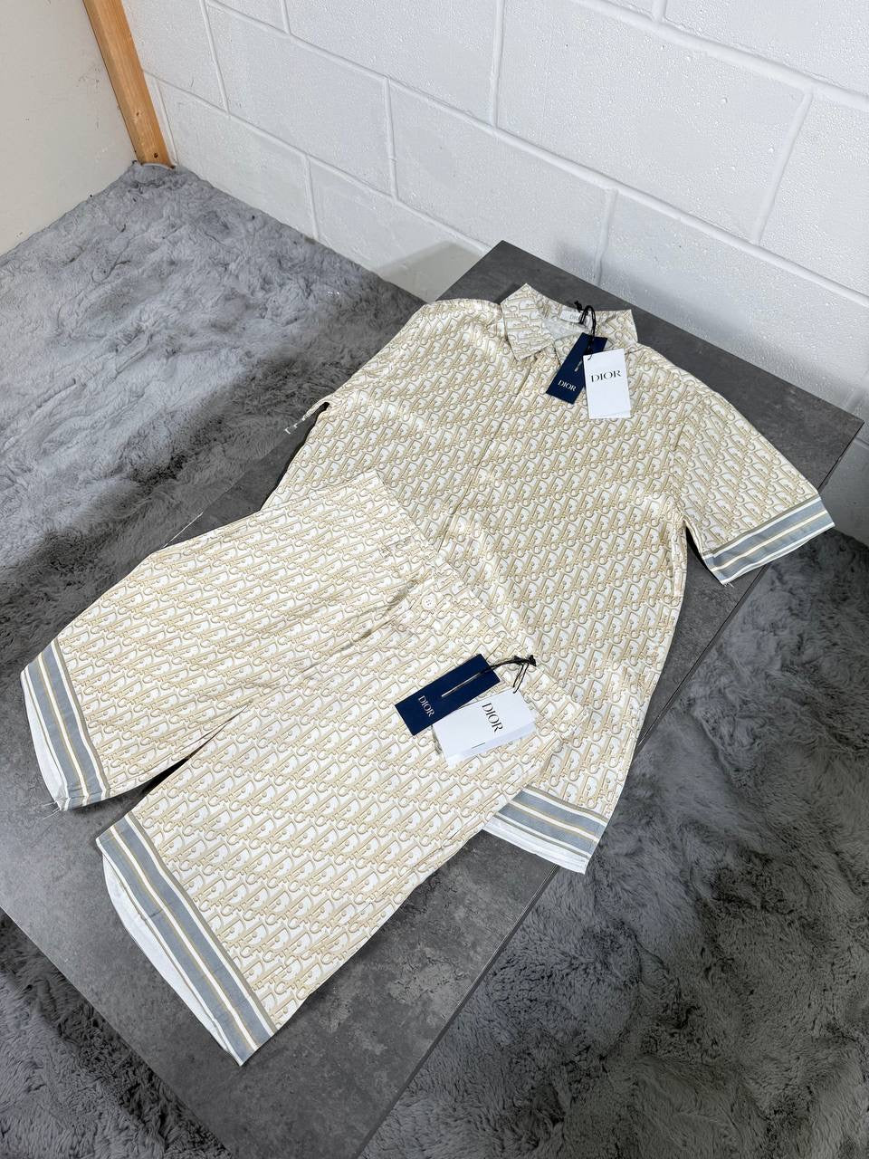 IOR SET CREAM