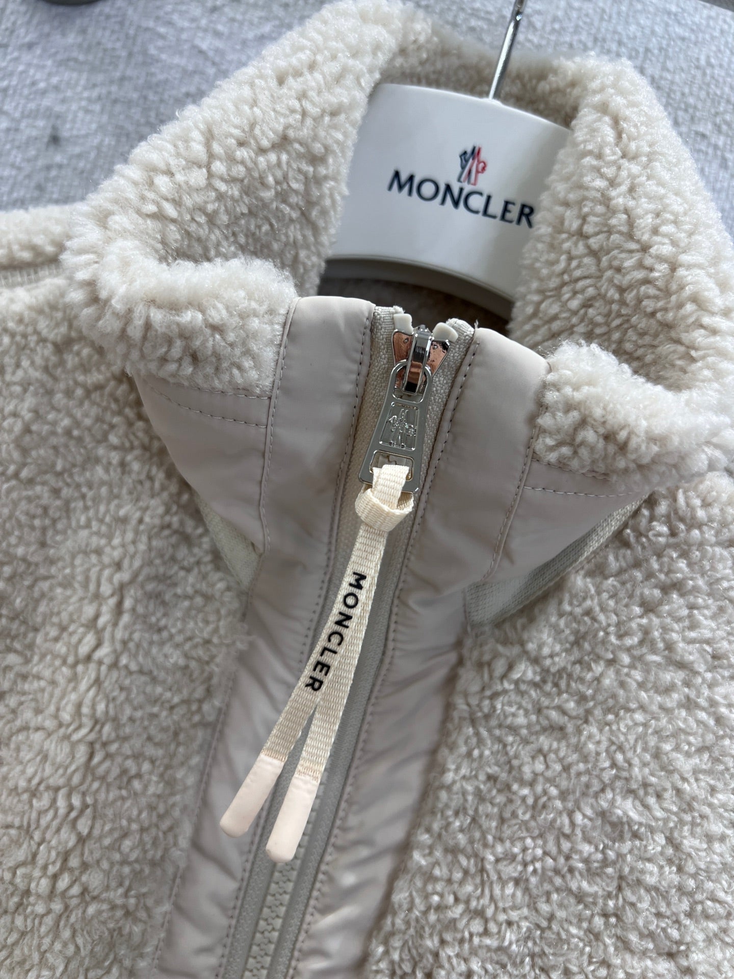 MNC TEDDY ZIP UP (pre-order)