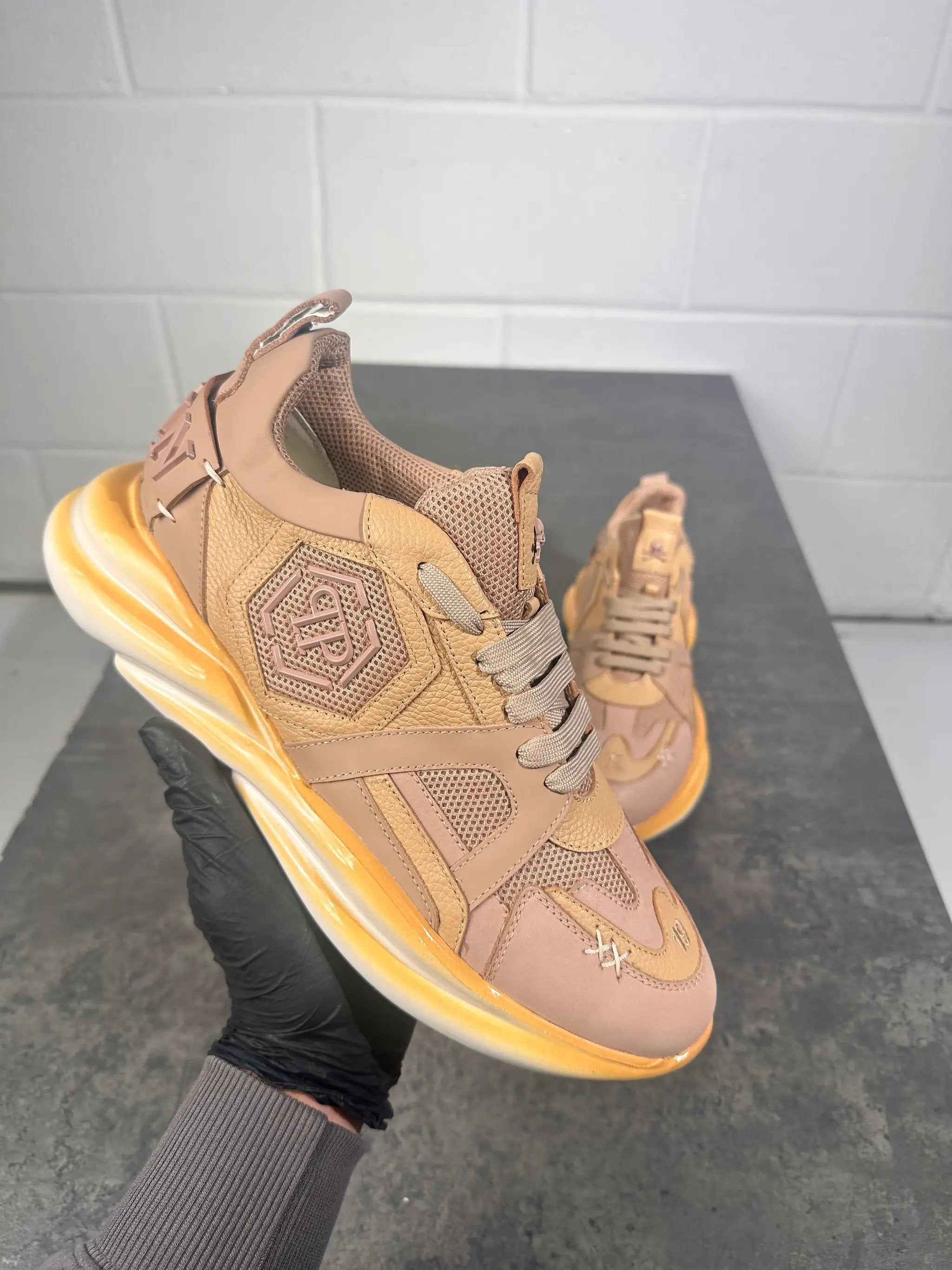 Men’s Philpp line trainers by Stock supplier