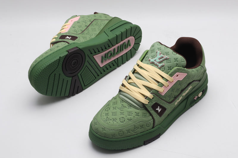 LVE GREEN TRAINERS (pre-order)