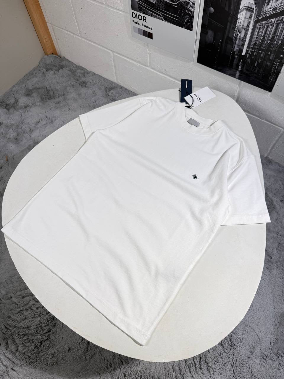 IOR BEE LOGO TSHIRT