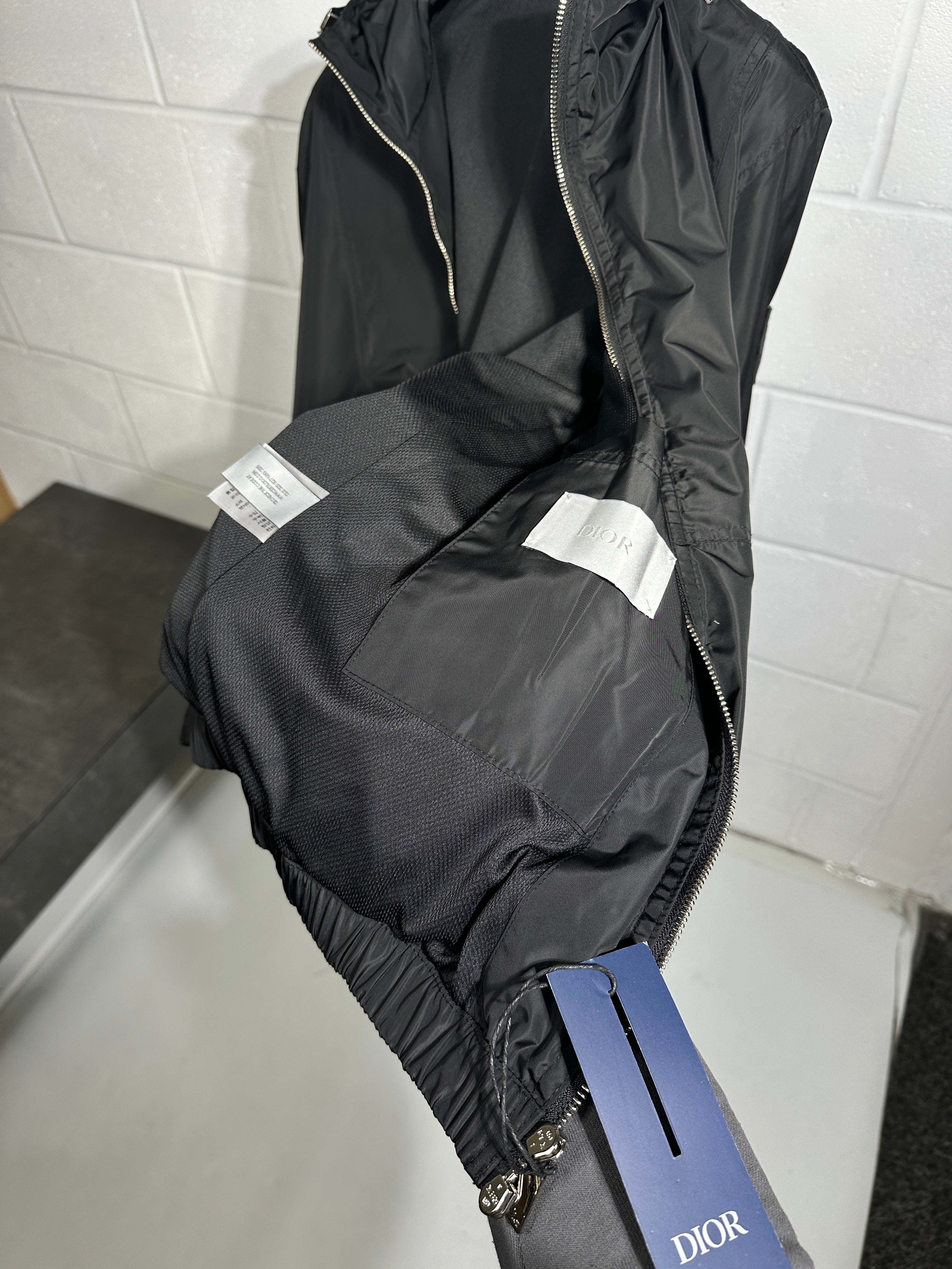 IOR - wind breaker black
