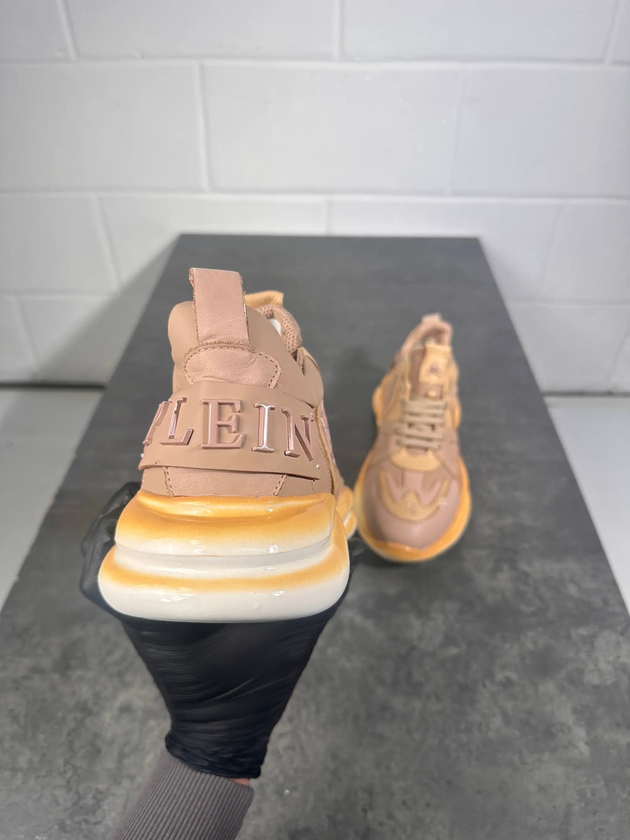 Men’s Philpp line trainers by Stock supplier