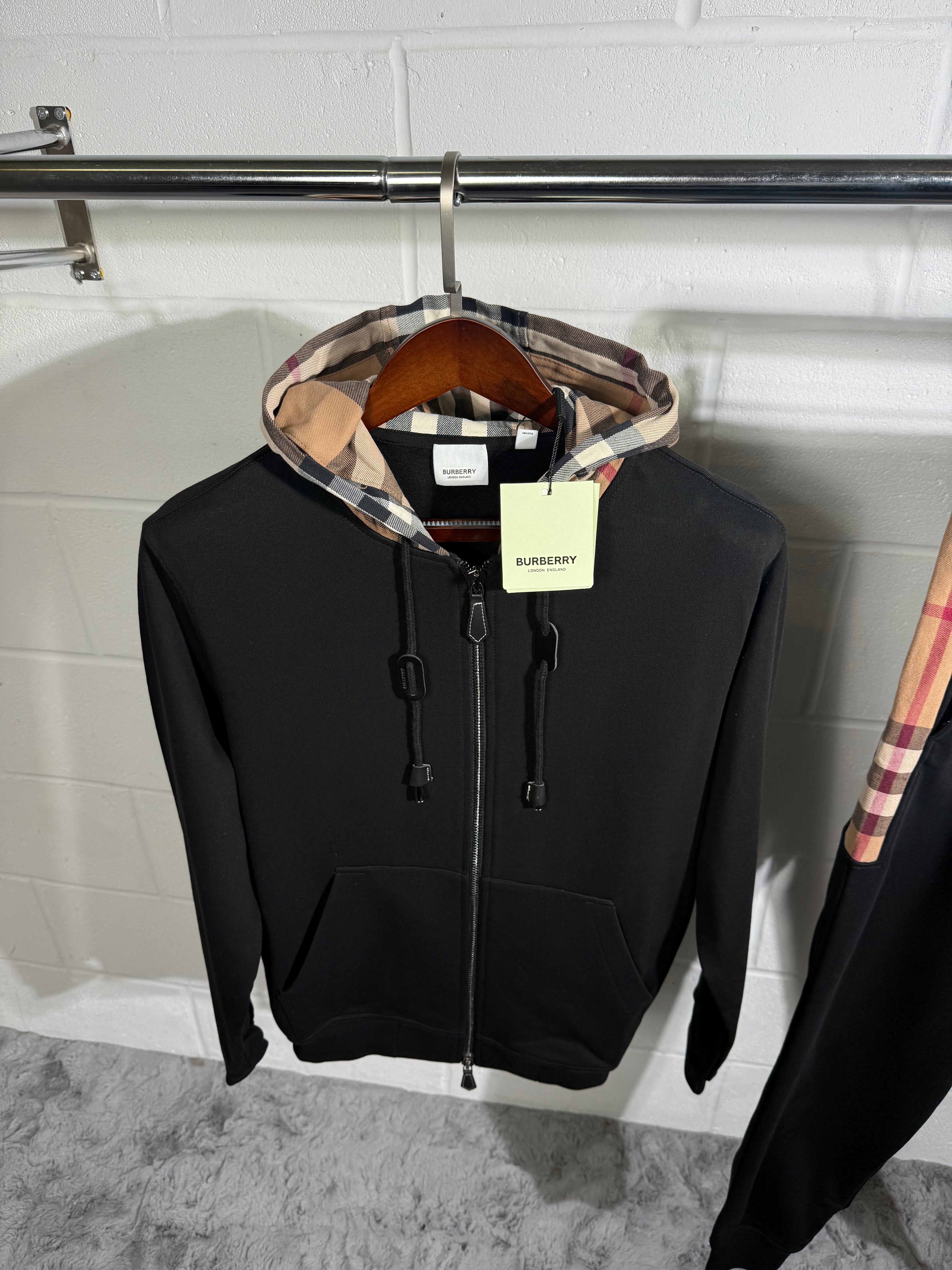 Burb tracksuit black
