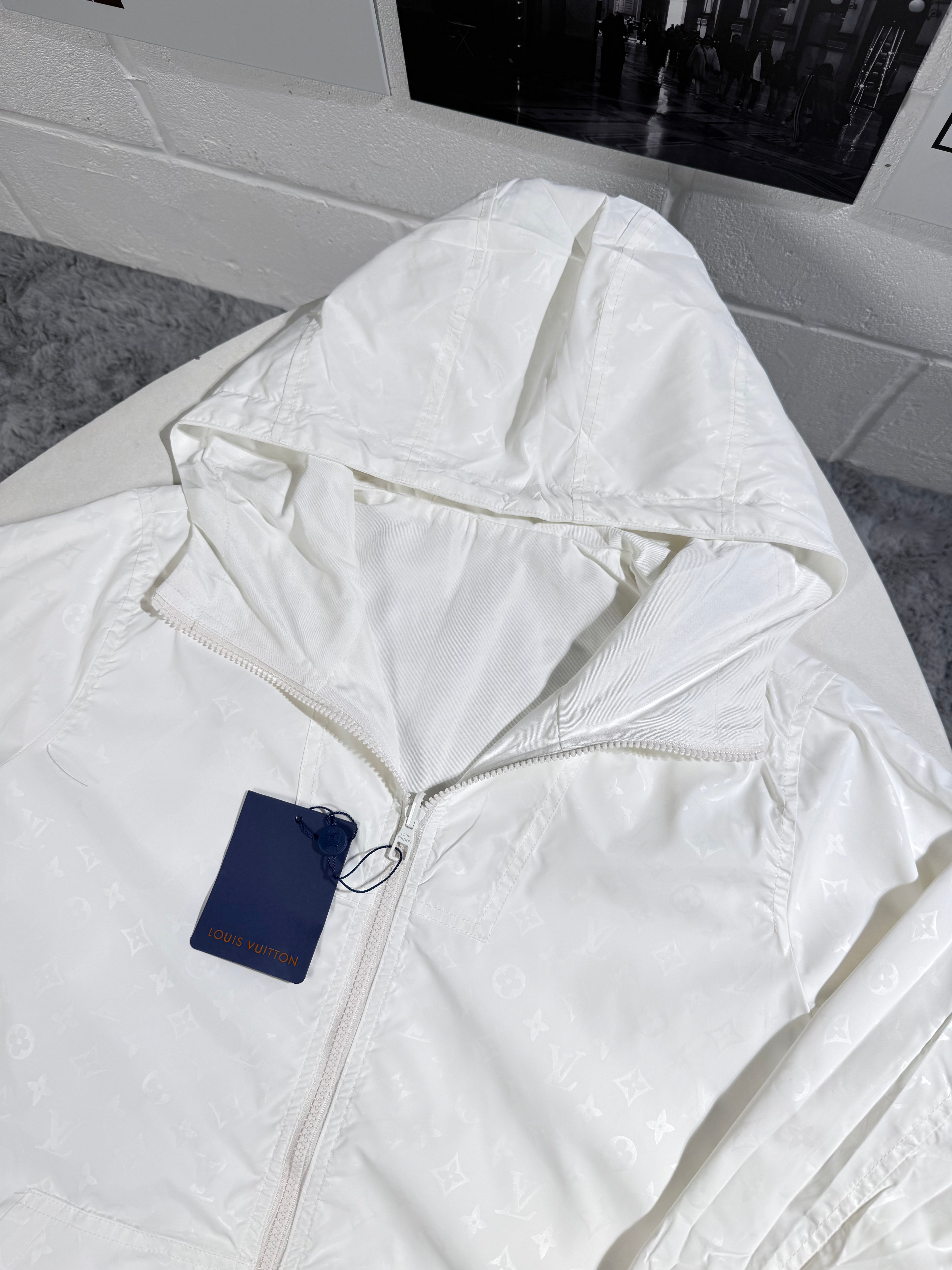 LVE REVERSIBLE WINDBREAKER 2IN ONE