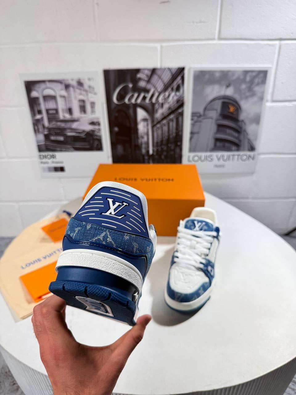 LVE TRAINERS BLUE
