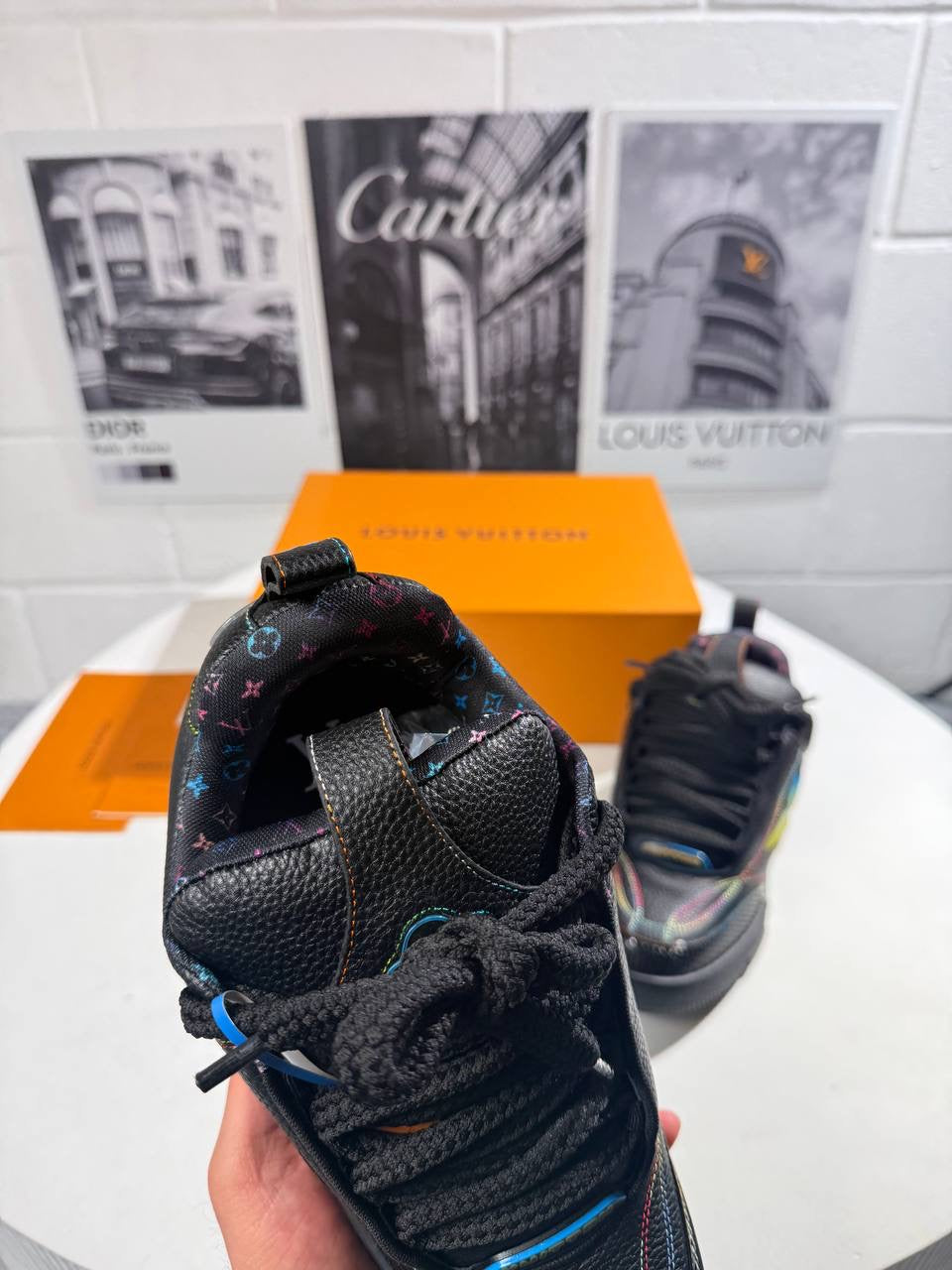 LVE SKATES LUXURY MONOGRAM