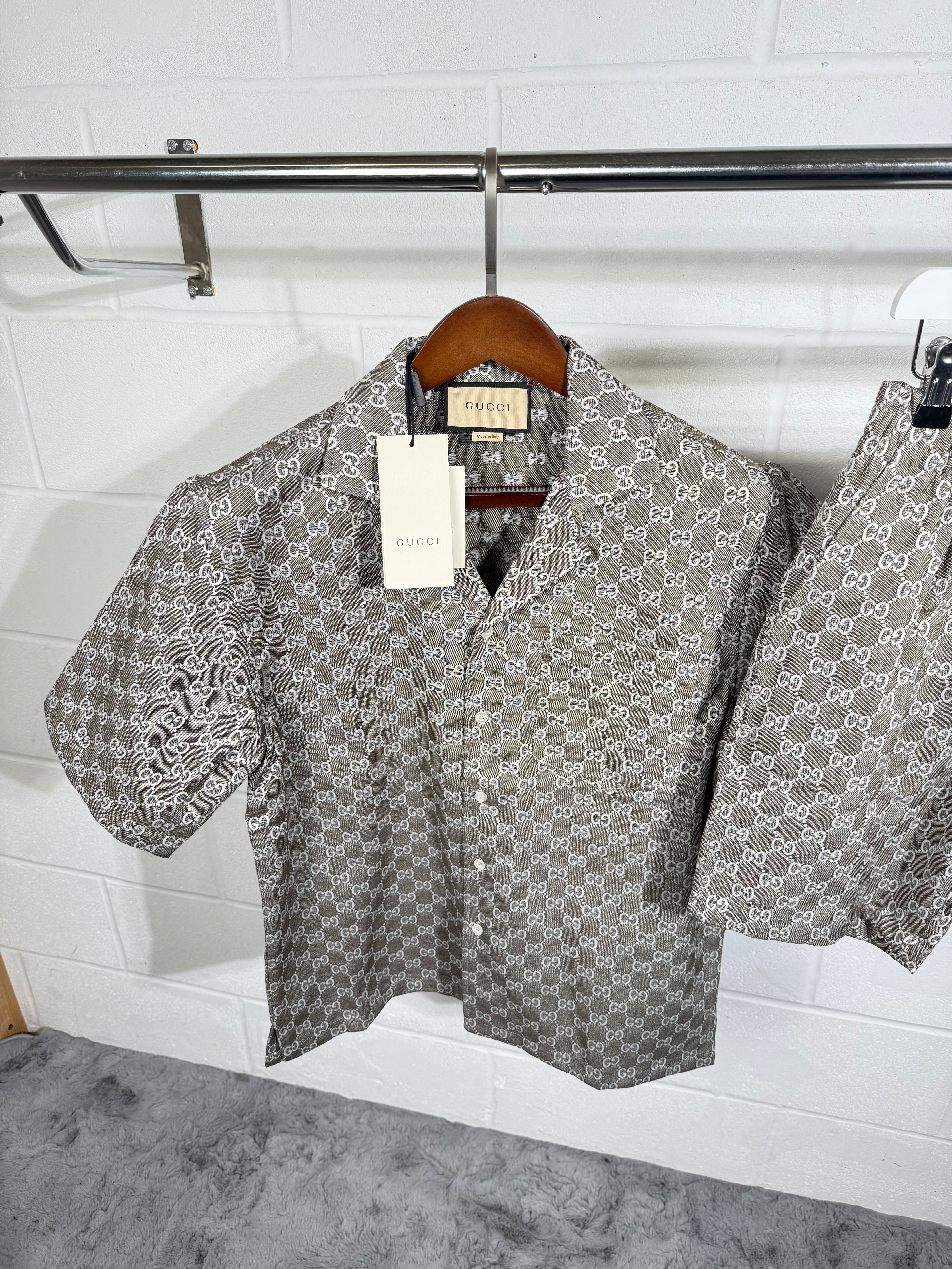 UCCI set grey