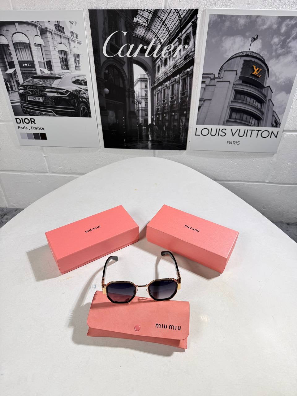 MIUMIU LOGO SUNGLASSES