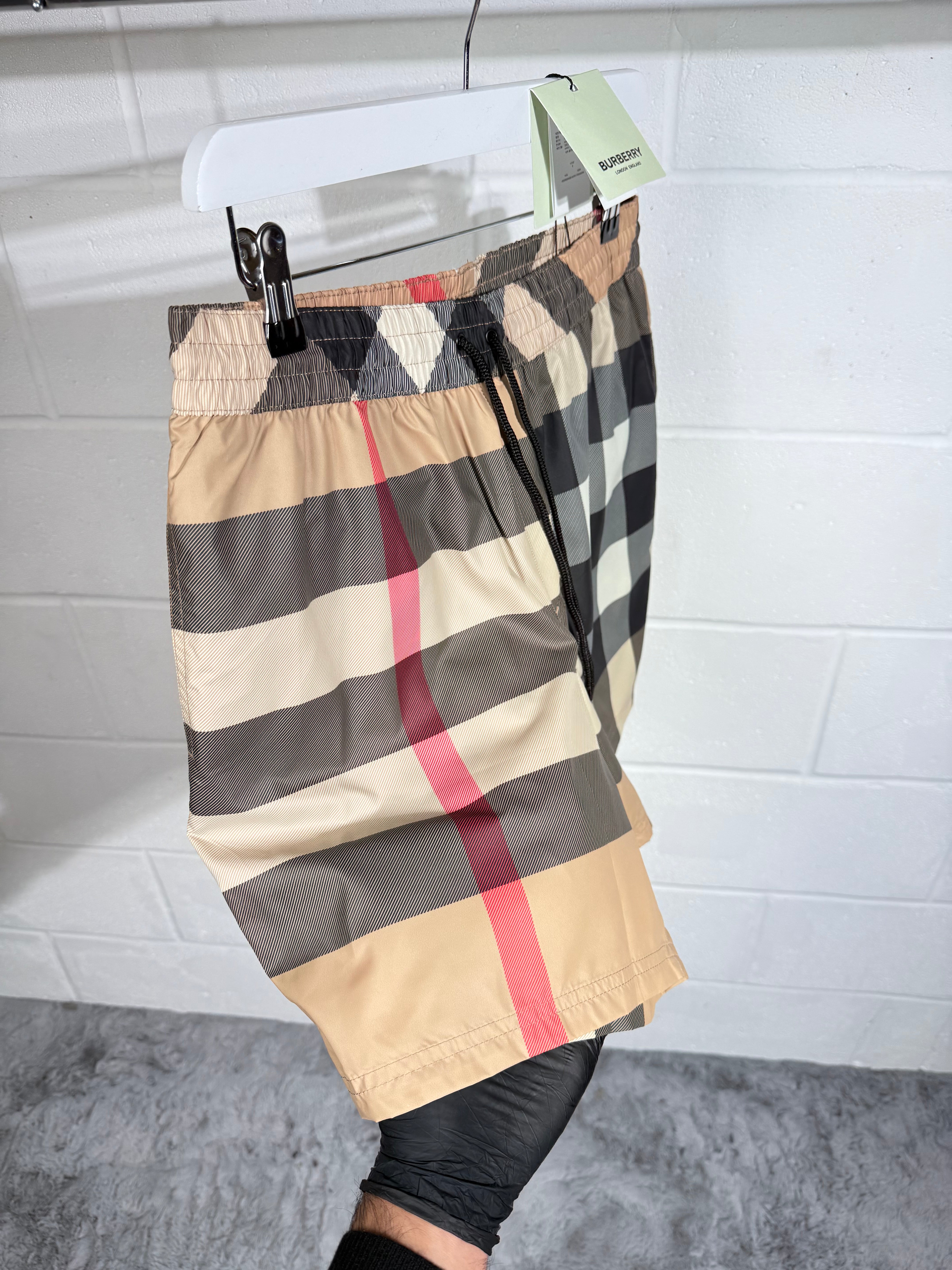 Burb shorts beige