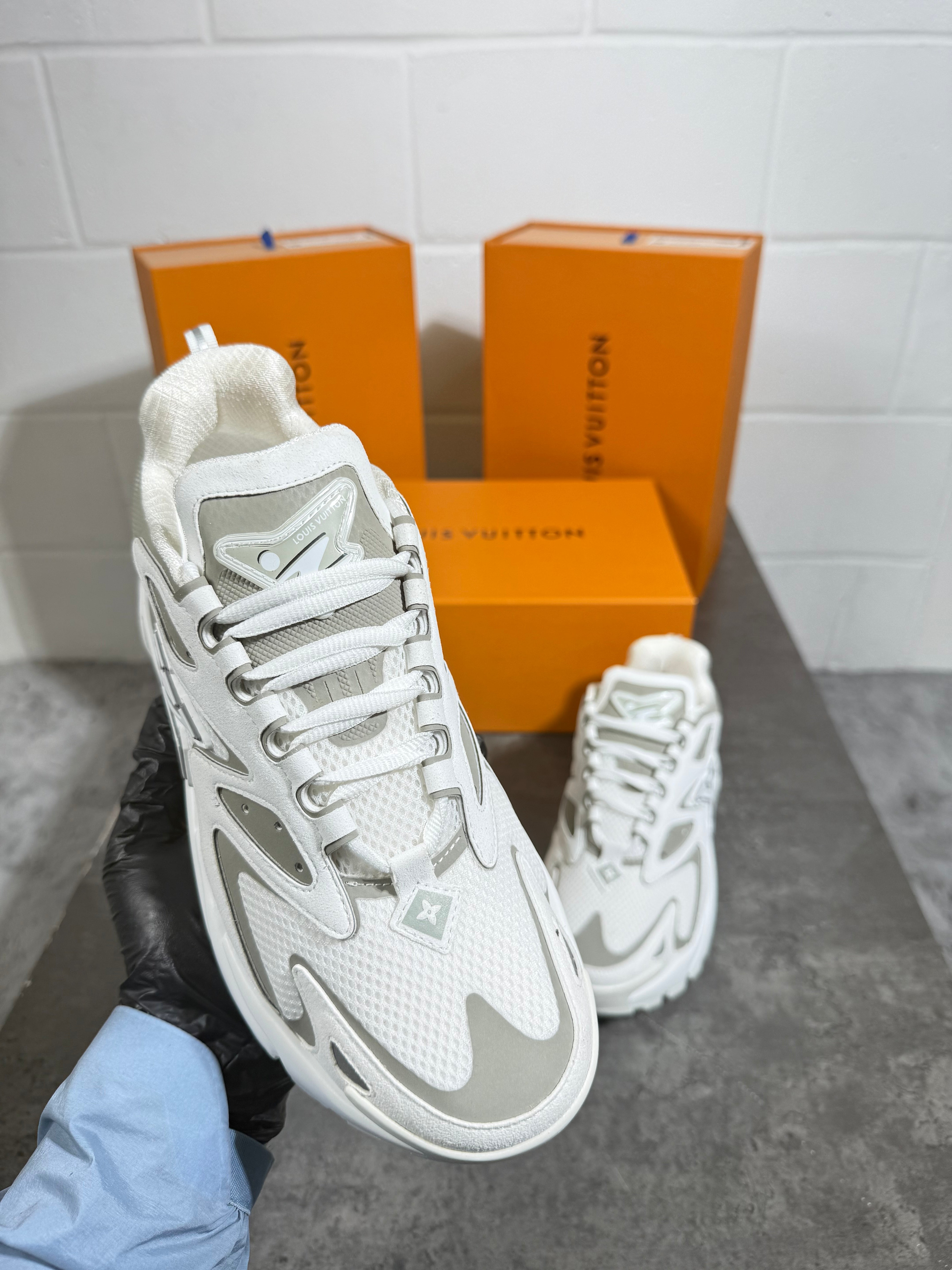 LVE tactics full white