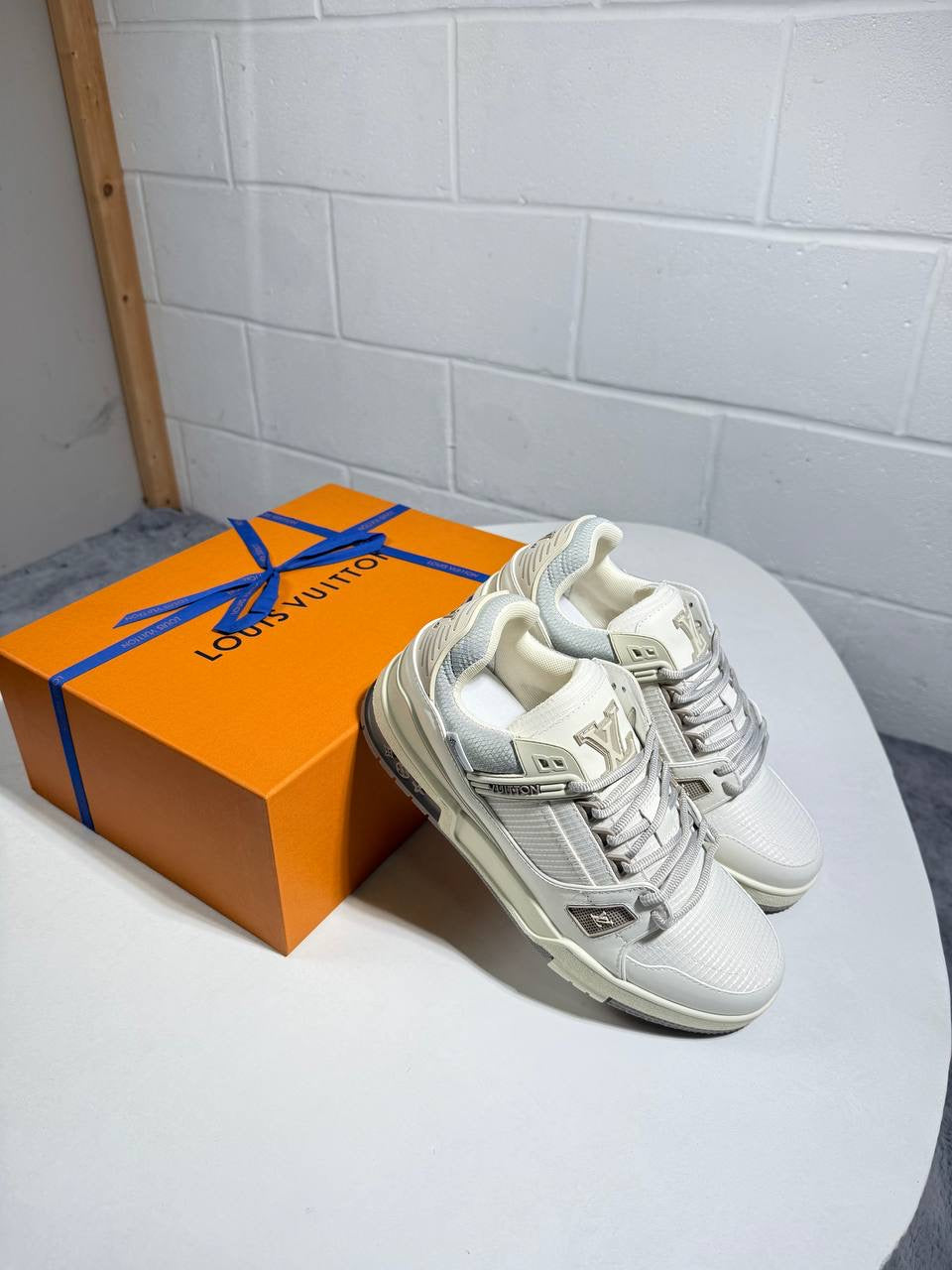 LVE TRAINER WHITE