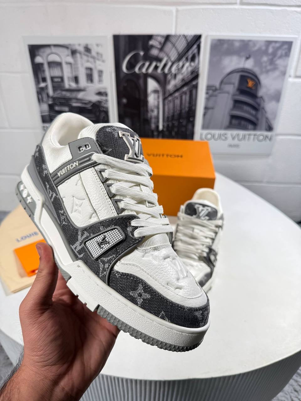 LVE TRAINERS WHITE & GREY