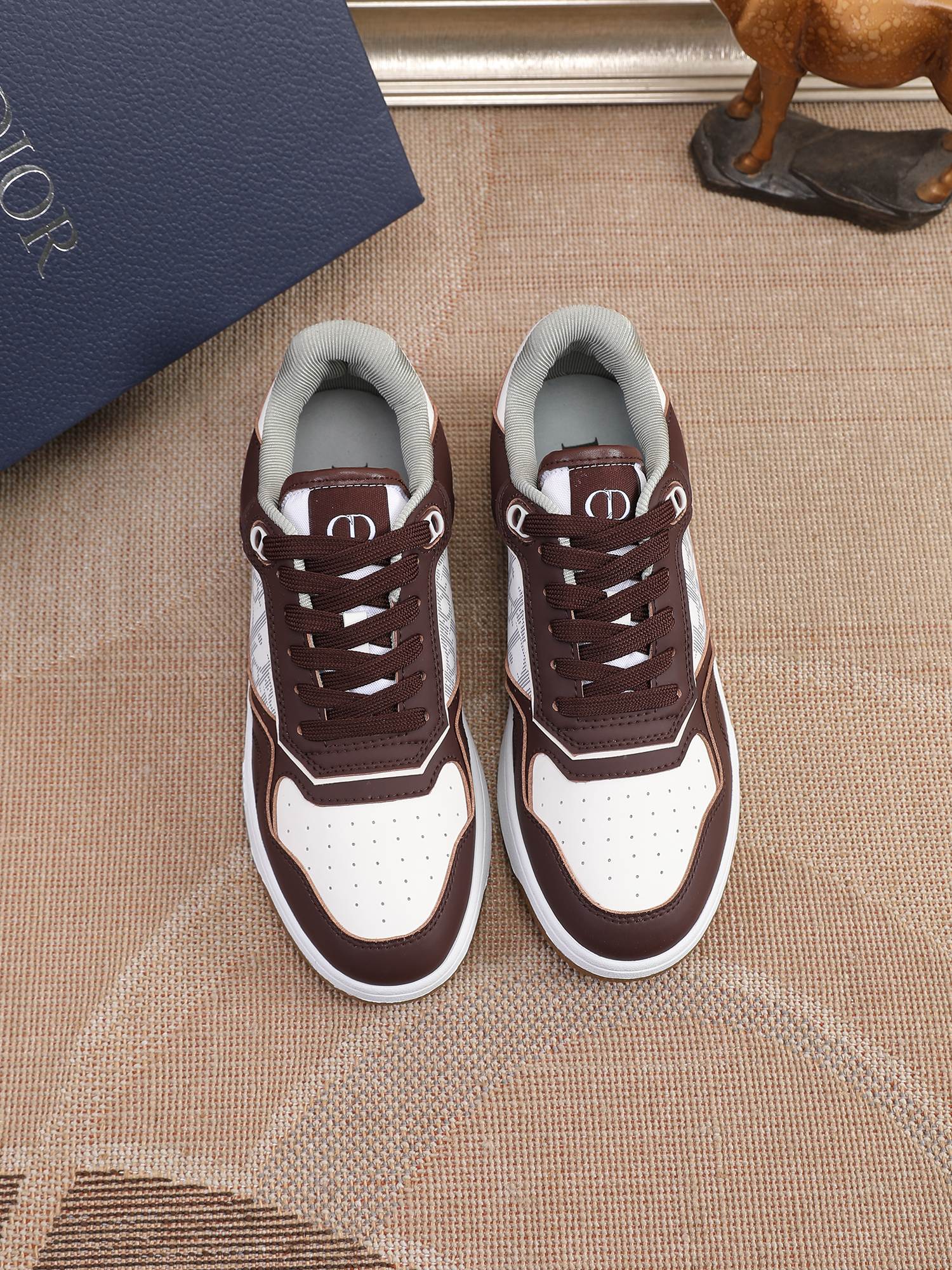 CD TRAINERS BROWN (pre-order)