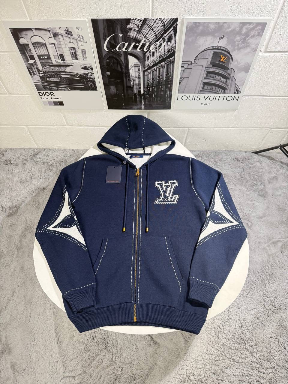 LVE GRAPHIC INTARSIA HOODIE