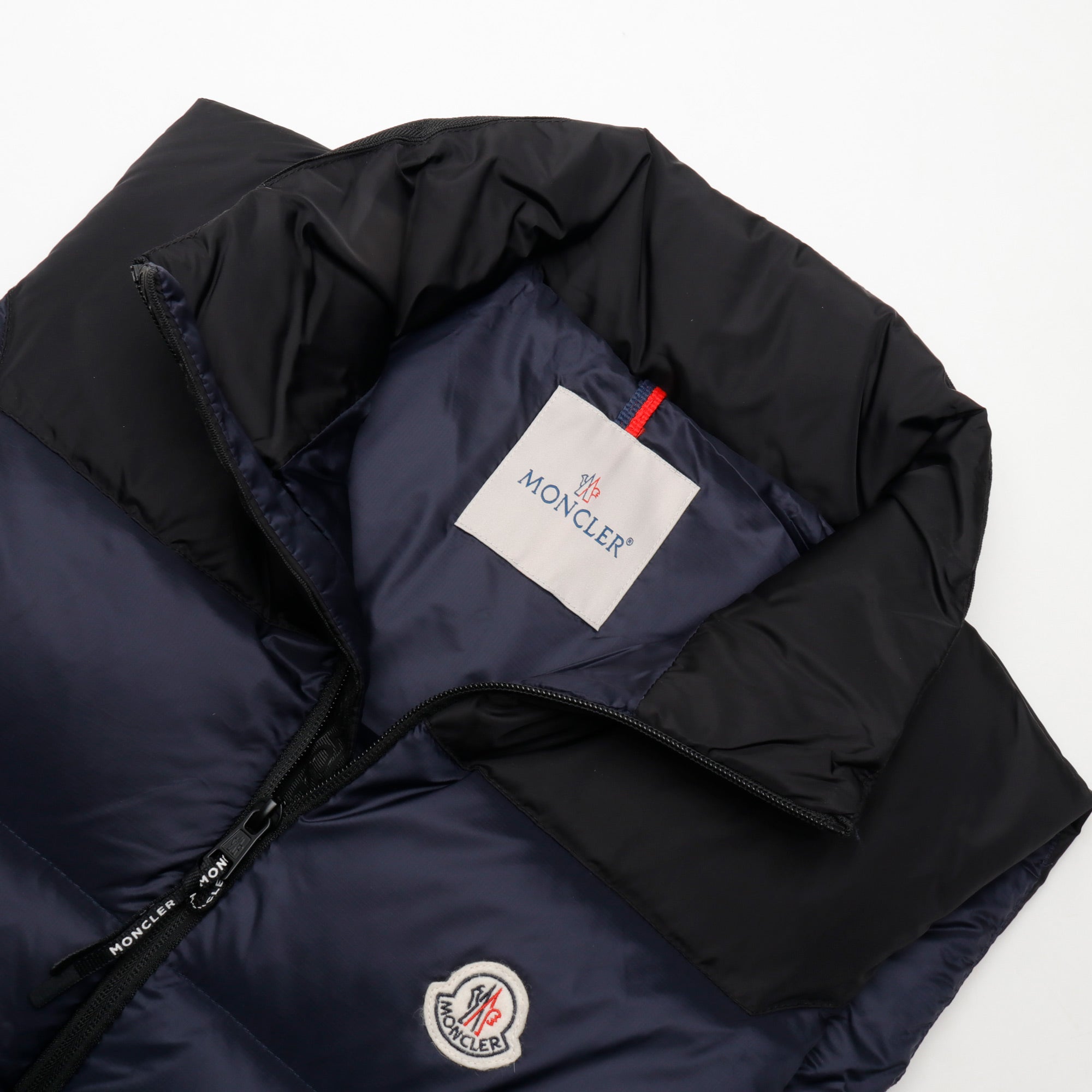 MNCLR BODYWARMER (pre-order)