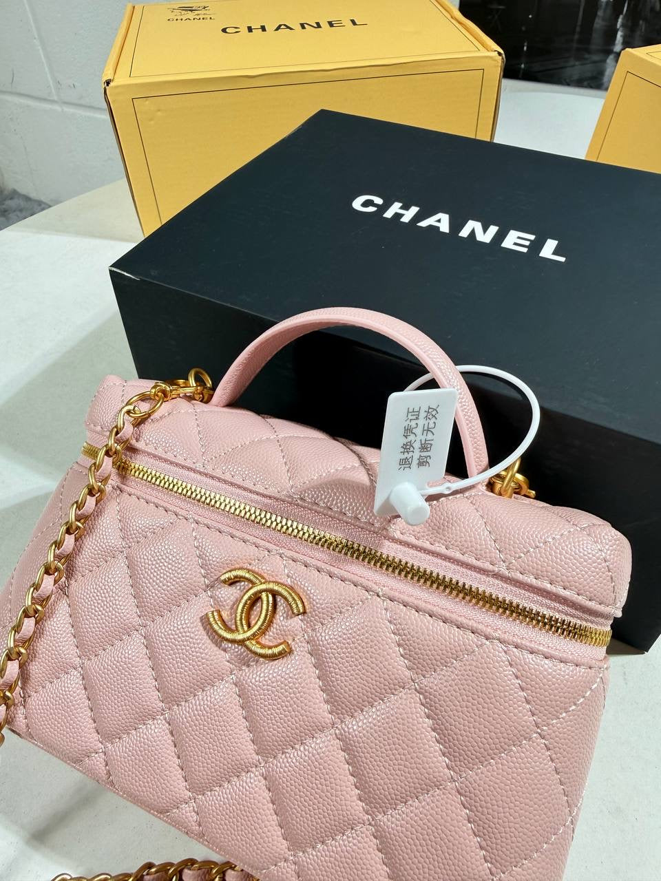 CHNL VANITY BAG