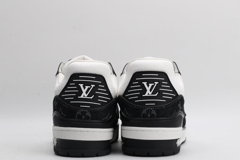 LVE TRAINERS BLACK & WHITE (pre-order)