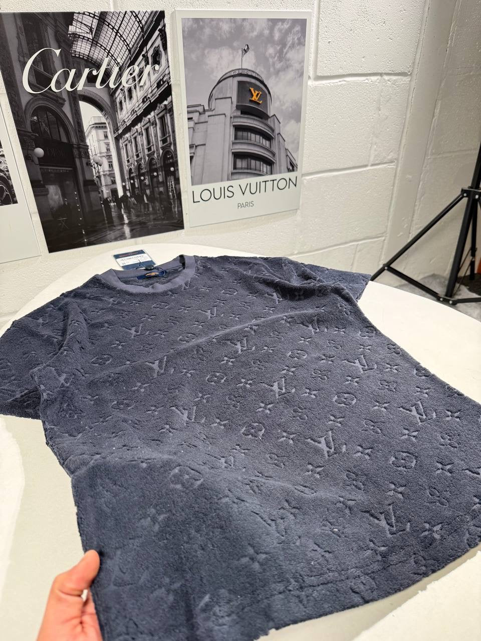 LVE TOWEL TSHIRT