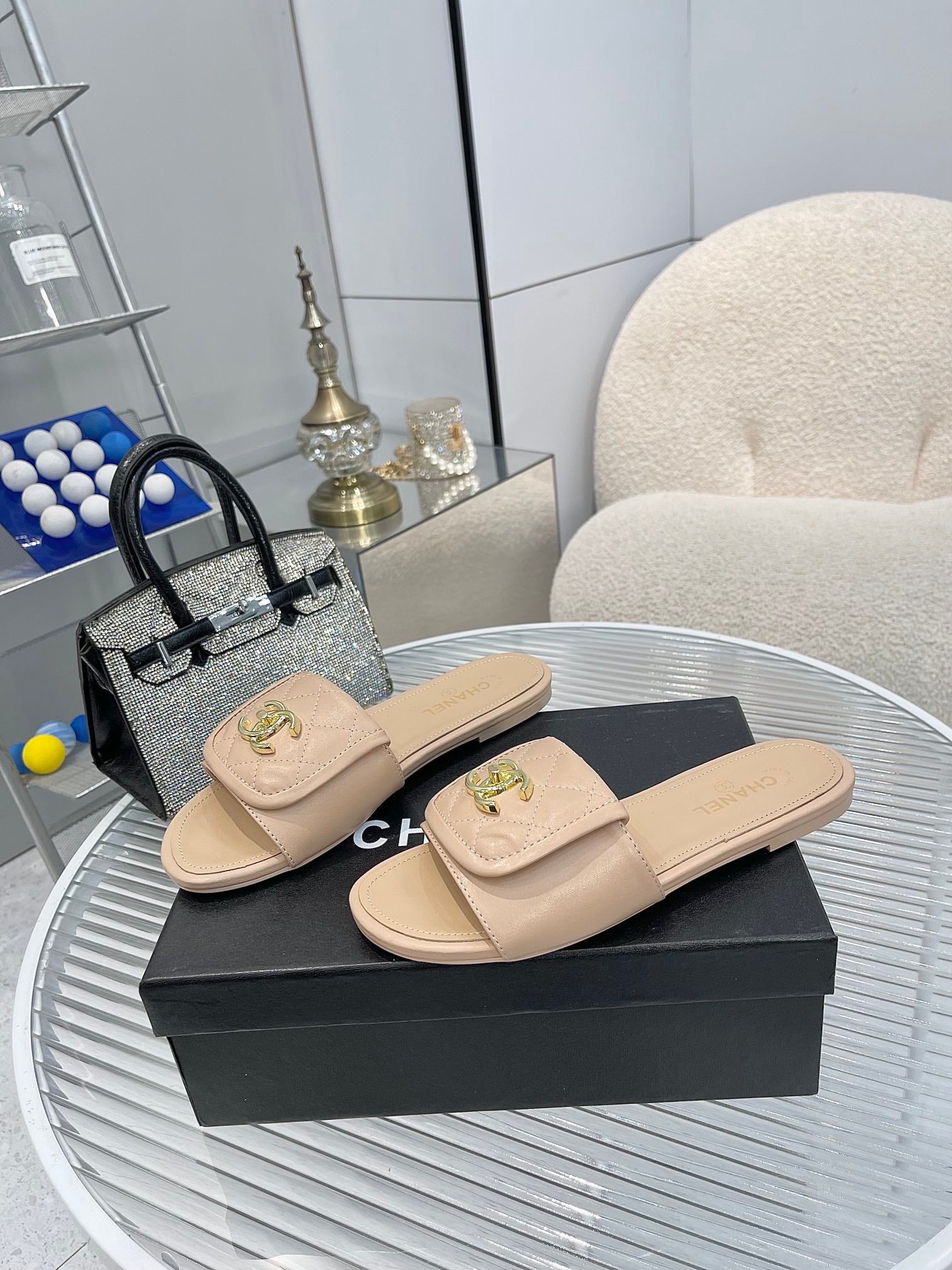 CHNL SLIDERS WOMEN (pre-order)