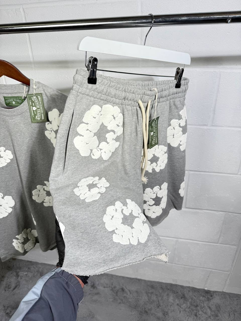 DNM SET GREY
