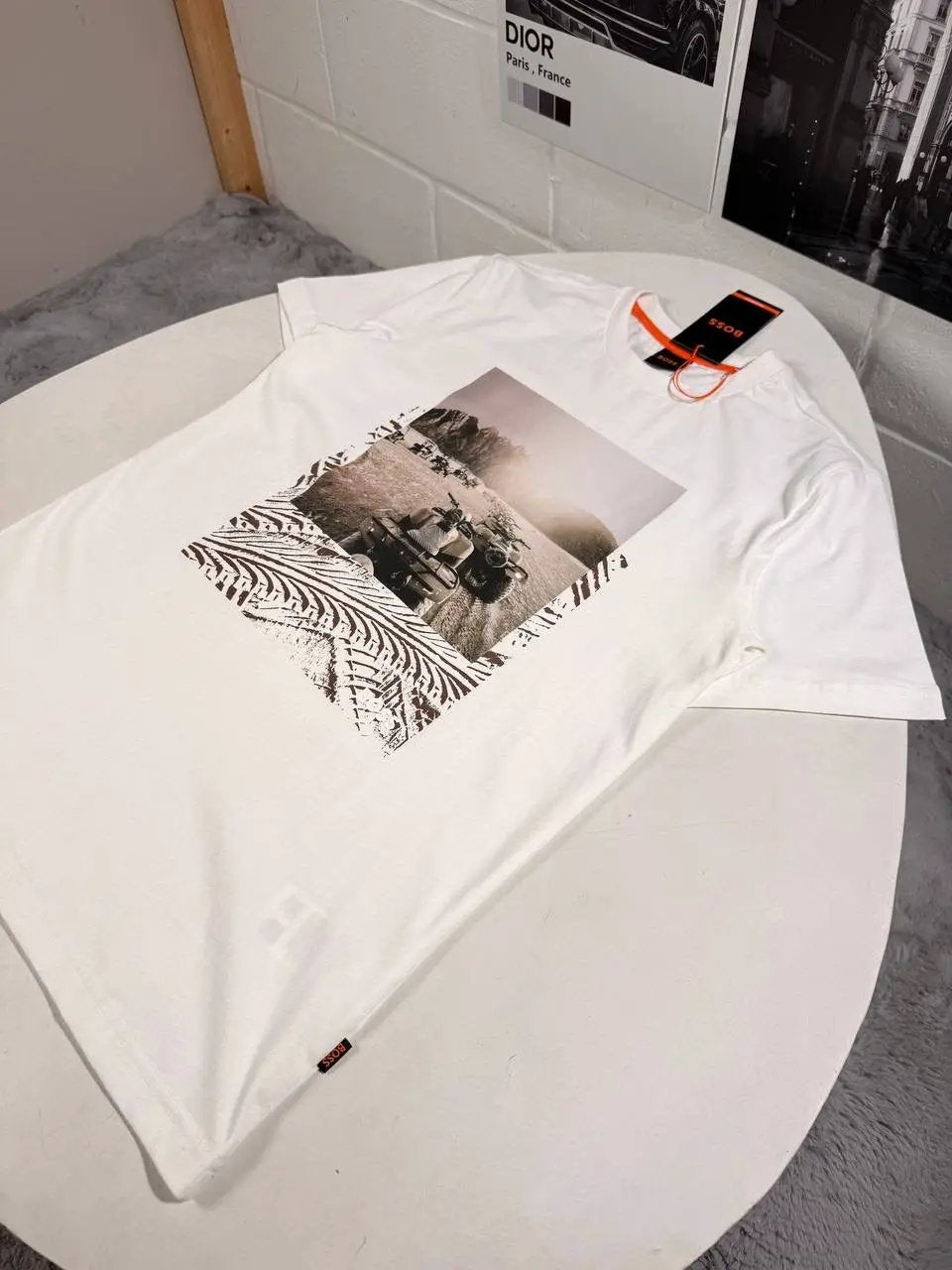 BOS TSHIRT WHITE Stock supplier