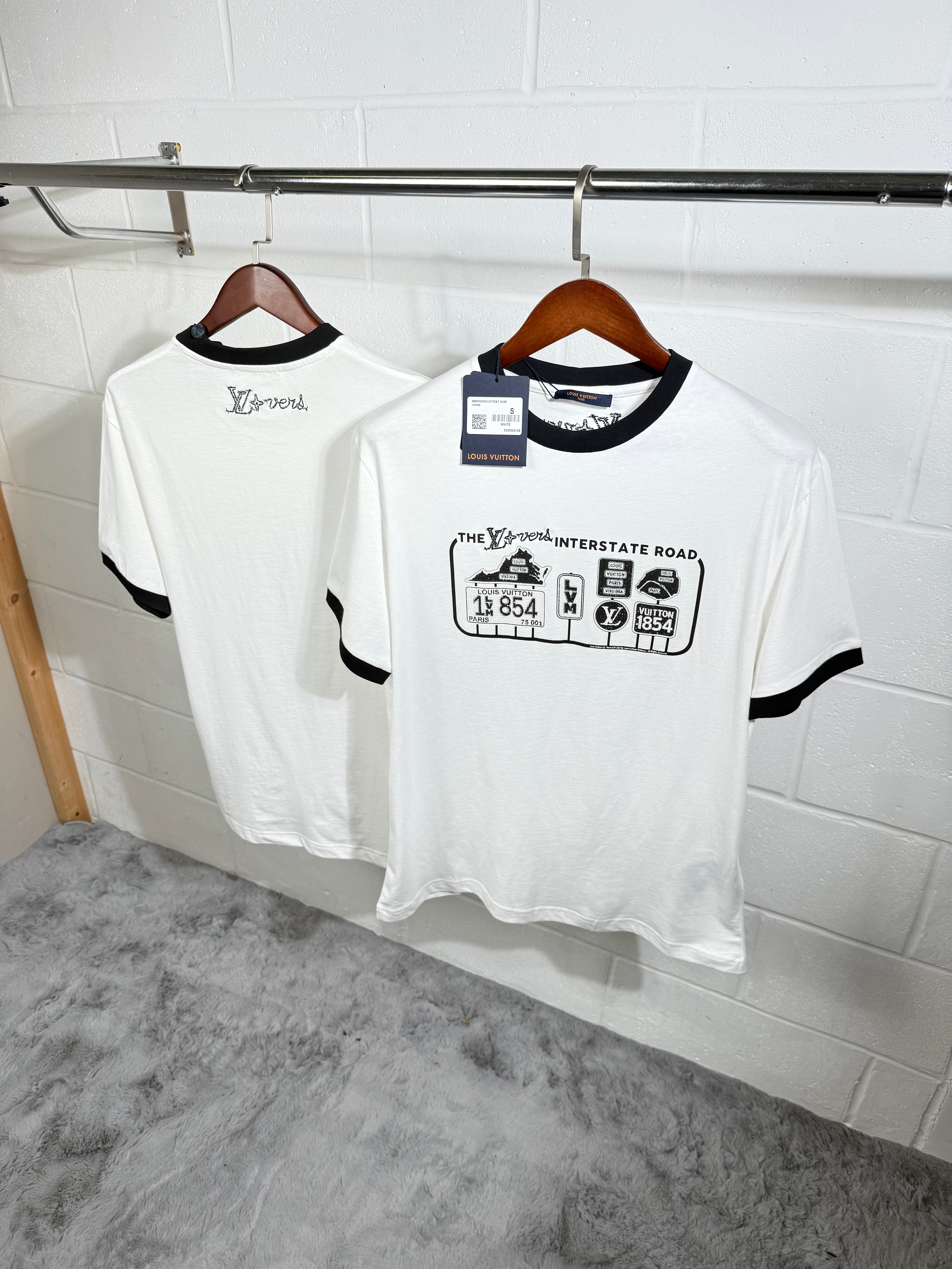 LVE verse tee