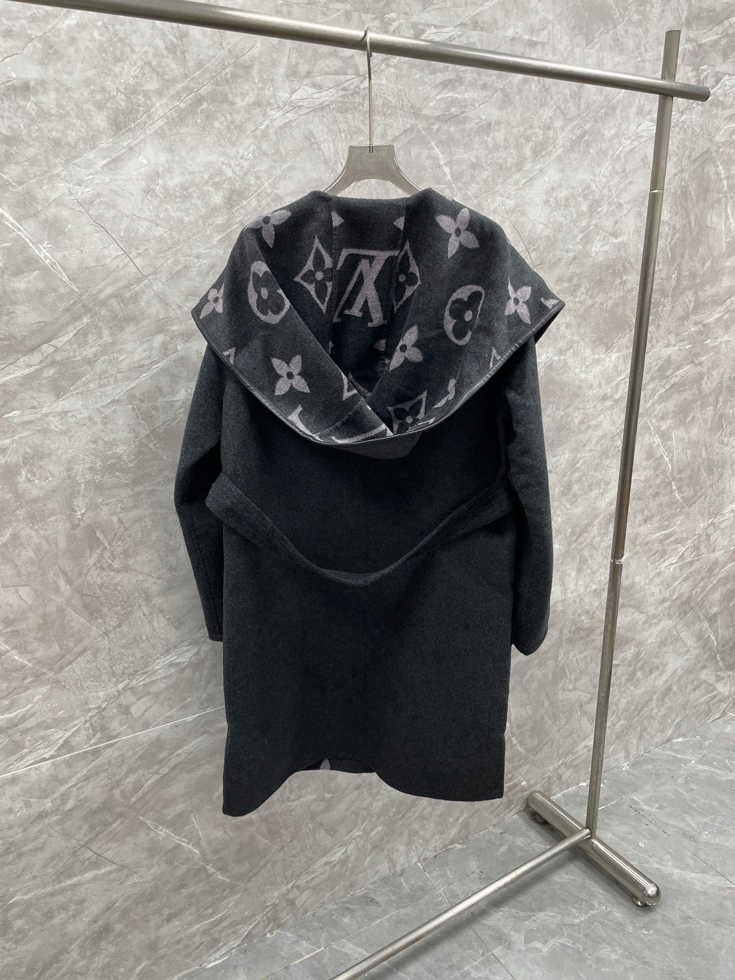 LVE HOODED WRAP COAT (pre-order)