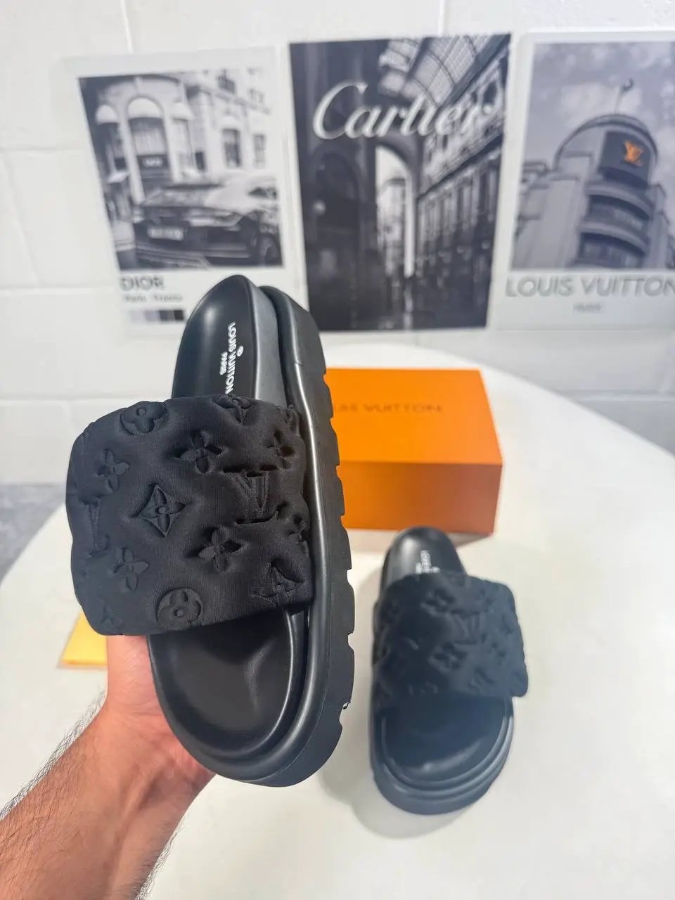 LVE SLIDES WOMEN BLACK